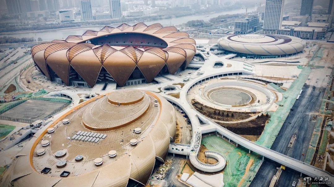 蘭州奧體中心“一場三